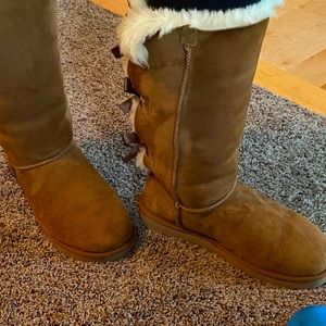 UGG Bailey Bow Tall 9